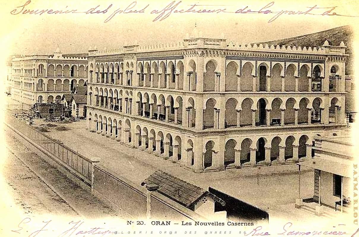 CA da- 008- Casernes artillerie et train des equipages.JPG